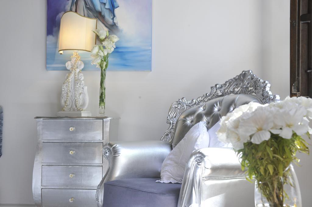 Les Saisons Bed & Breakfast วิลเนิฟ-เลส์-อาวิญง ภายนอก รูปภาพ