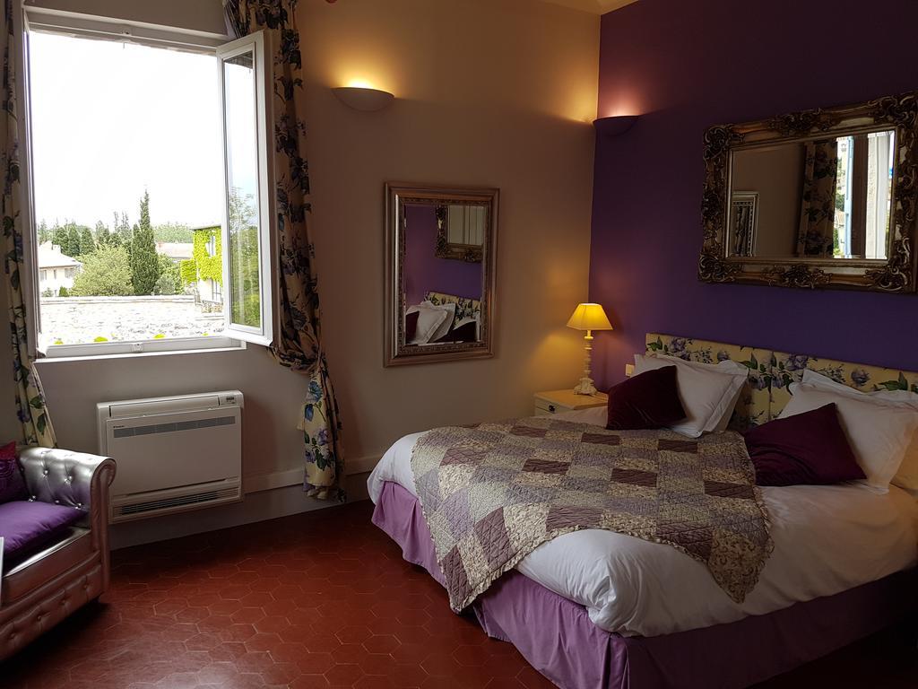 Les Saisons Bed & Breakfast วิลเนิฟ-เลส์-อาวิญง ภายนอก รูปภาพ