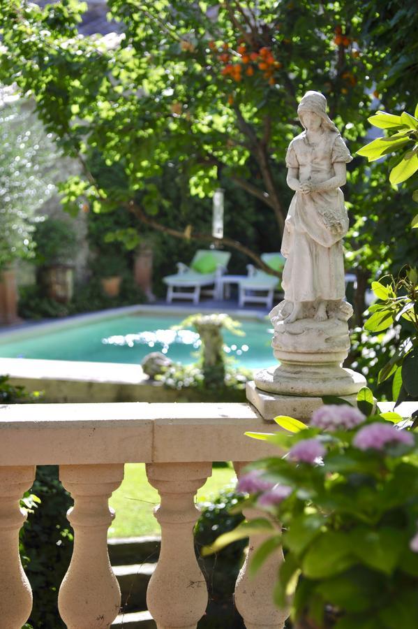 Les Saisons Bed & Breakfast วิลเนิฟ-เลส์-อาวิญง ภายนอก รูปภาพ
